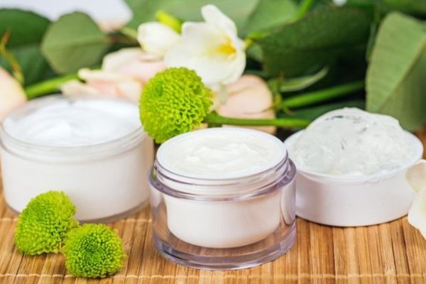 Solgun Ciltler için Maske